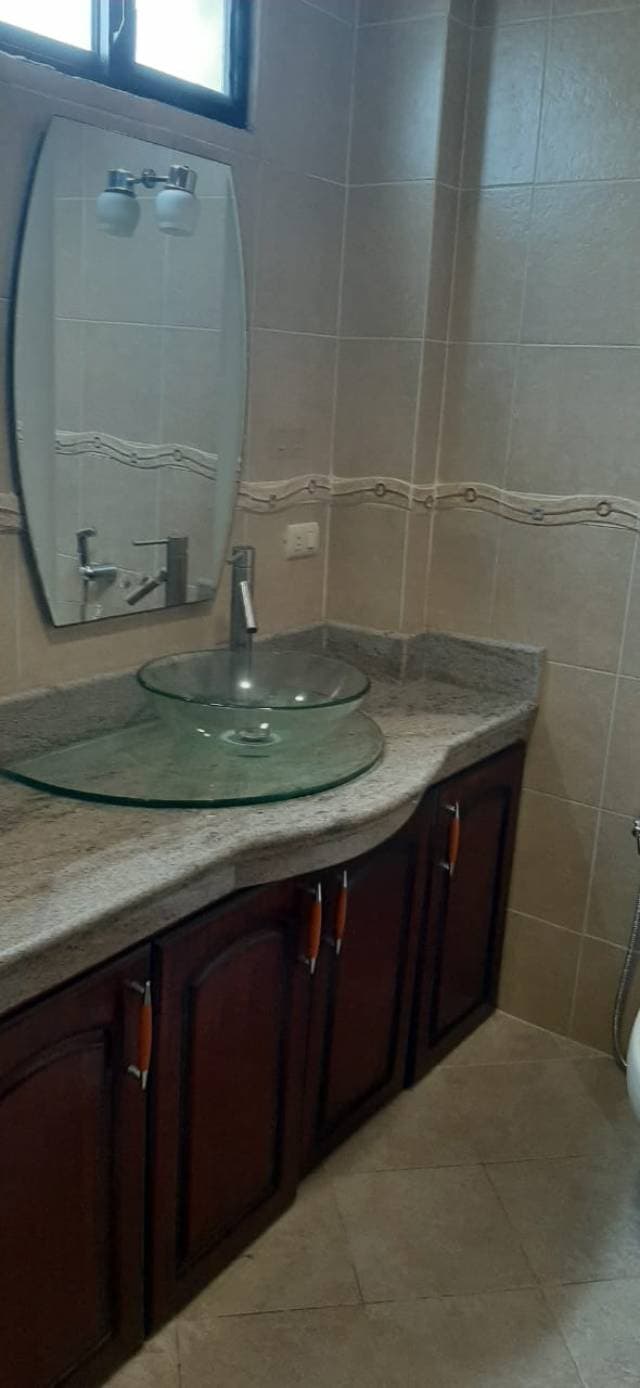 VENDO PROPIEDAD RENTERA EN KENNEDY NORTE — foto 5