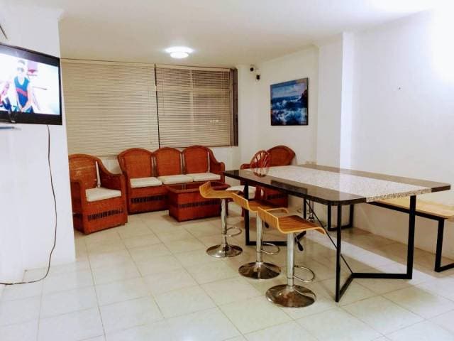 DEPARTAMENTO A MEDIA CUADRA DEL MALECON DE SALINAS — foto 3