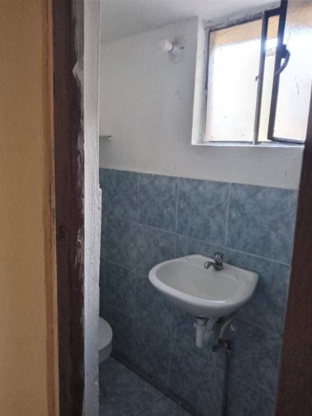 SE ARRIENDA MINIDEPARTAMENTO. SECTOR NORTE INF: 0993879483 — foto 3