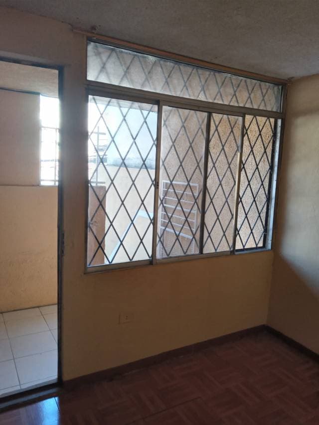 SE ARRIENDA MINIDEPARTAMENTO. SECTOR NORTE INF: 0993879483 — foto 7