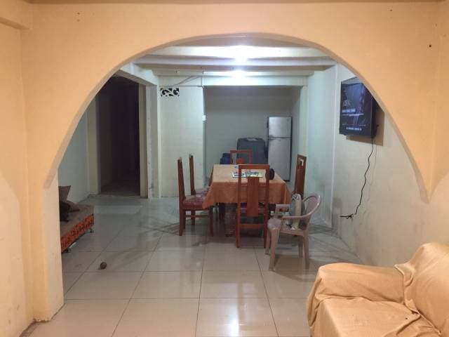 VENDO CASA DE DOS PLANTAS — foto 3