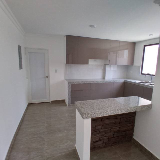 Venta Hermosa y Nueva casa en Isla Celeste km. 8 Via Samborondon — foto 3
