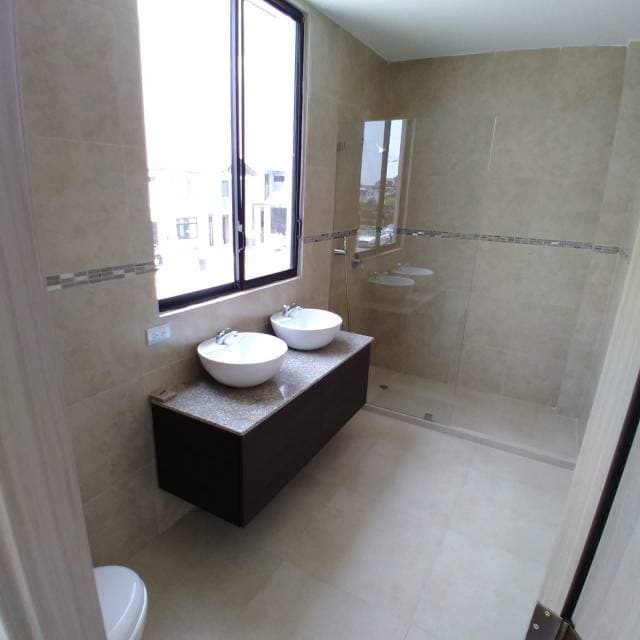 Venta Hermosa y Nueva casa en Isla Celeste km. 8 Via Samborondon — foto 7