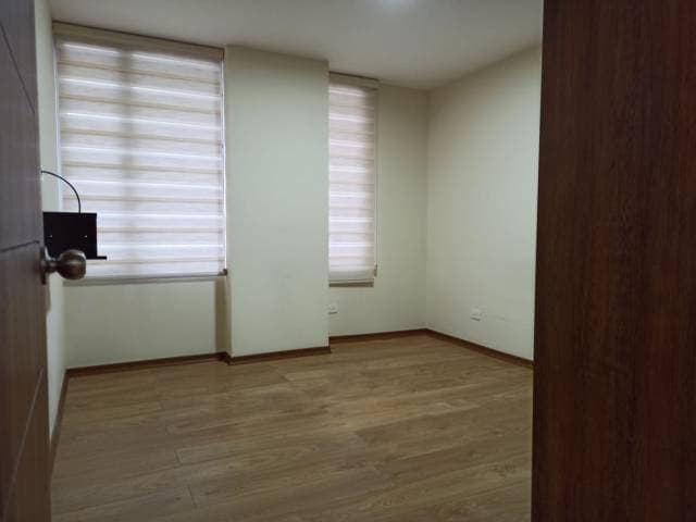 Lindo departamento en Sector Santa Lucía — foto 4
