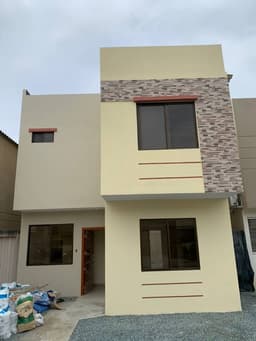 VENTA DE CASA POR ESTRENAR