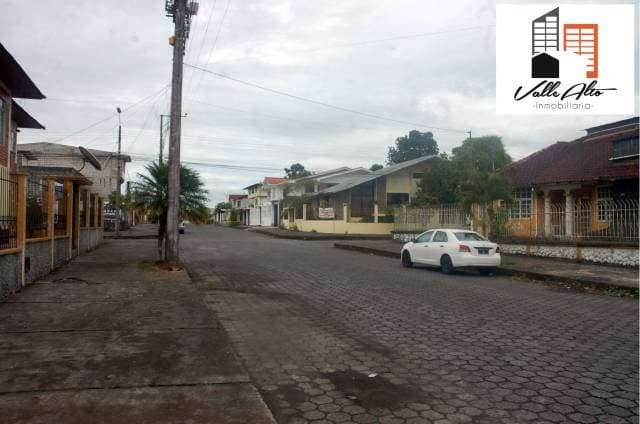 CASA RENTERA DE VARIOS DEPARTAMENTOS EN MACAS. — foto 11
