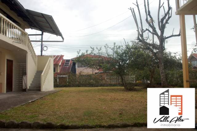 CASA RENTERA DE VARIOS DEPARTAMENTOS EN MACAS. — foto 12
