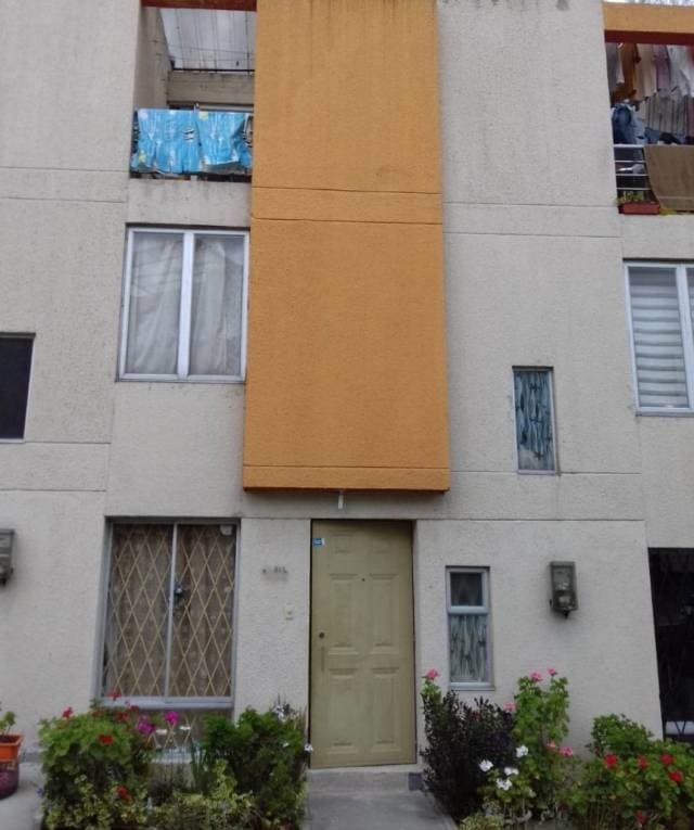 De OPORTUNIDAD Hermosa casa 3 dormitorios 3 pisos — foto 2