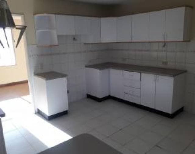 Arriendo amplio y acogedor Departamento sector UDLA — foto 3