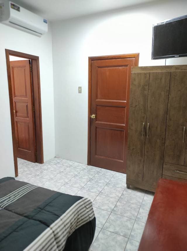 Se renta Suite - Centro de Machala - Cocina Compartida — foto 3