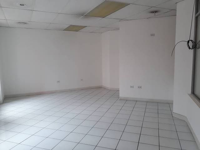ARRIENDO LOCAL COMERCIAL — foto 3
