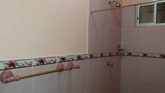ALQUILO SUITE PARA ESTUDIANTE/S O PAREJA GYE — foto 3