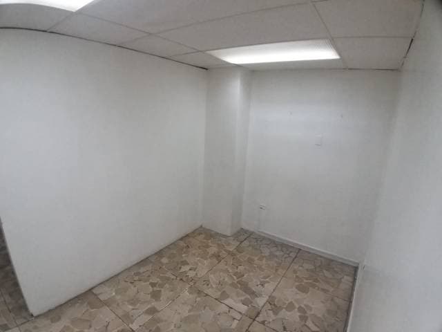 ALQUILER DE OFICINA CENTRICA — foto 3