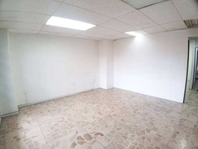ALQUILER DE OFICINA CENTRICA — foto 4