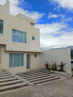 Villa de la Hacienda. Casa en Venta. Sangolquí, urbanización los economistas