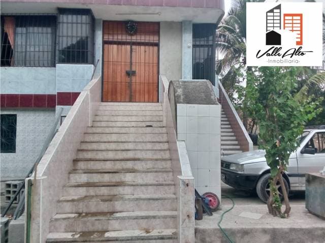 AMPLIA CASA RENTERA EN MANTA. — foto 3