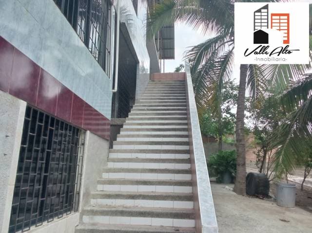 AMPLIA CASA RENTERA EN MANTA. — foto 4