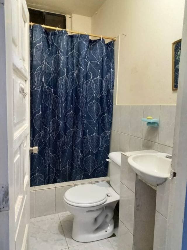 SE VENDE CASA 2 PLANTAS EXCELENTE UBICACION PTO.LOPEZ — foto 5