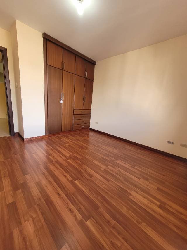 CASA EN VENTA EN LOJA BARRIO SAN JOSE — foto 5