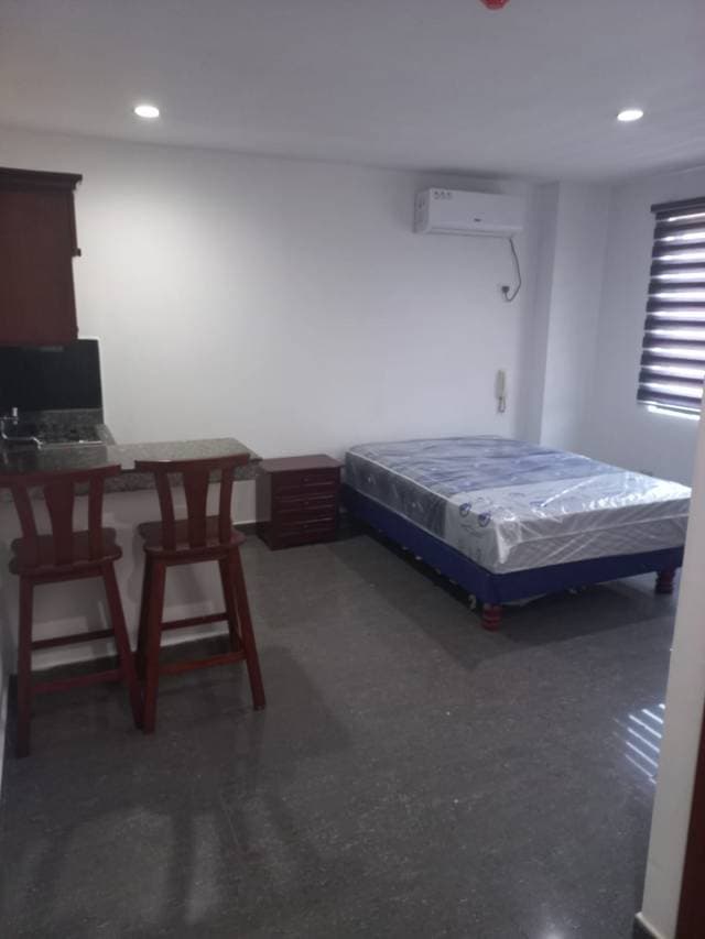 ALQUILER DE SUITE SEMIAMOBLADA — foto 4