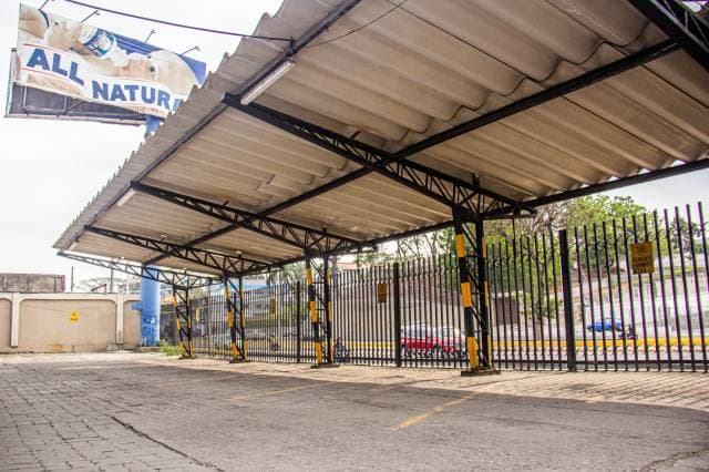EDIFICIO IDEAL PARA OFICINAS SECTOR VIA DAULE — foto 2