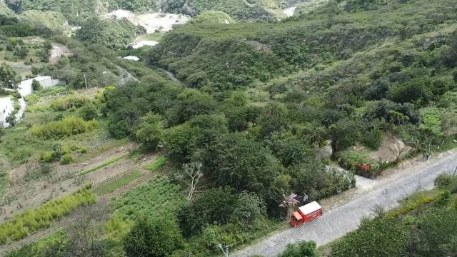 DE OPORTUNIDAD TERRENO EN NAYON — foto 3