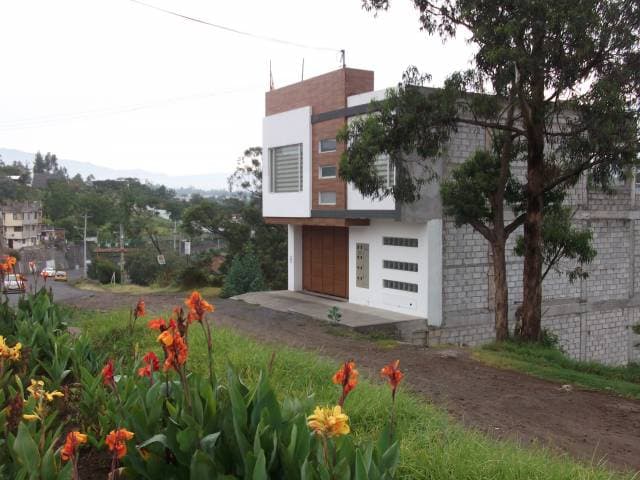 Vendo 3 departamentos modernos — foto 1