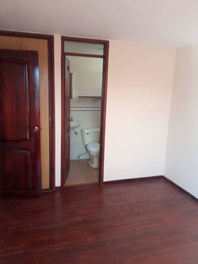 VENDO CASA EN POMASQUI — foto 3
