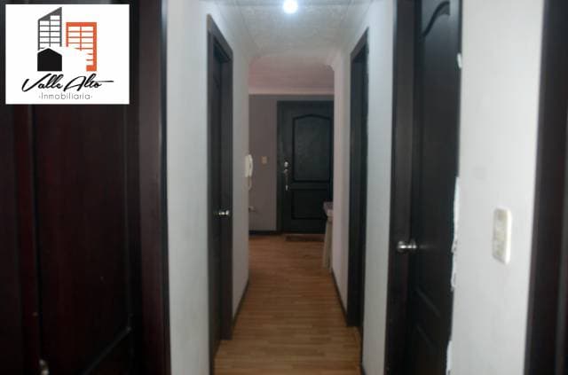 DEPARTAMENTO AMUEBLADO Y SEGURO EN CUENCA. — foto 4