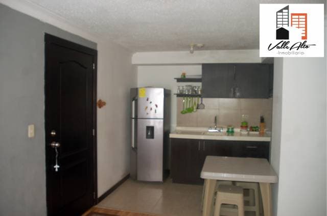 DEPARTAMENTO AMUEBLADO Y SEGURO EN CUENCA. — foto 9