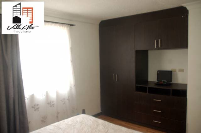 DEPARTAMENTO AMUEBLADO Y SEGURO EN CUENCA. — foto 10