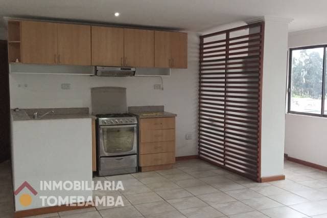 AMPLIO DEPARTAMENTO SECTOR PRIMERO DE MAYO — foto 1
