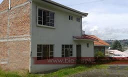 Casa con amplio terreno sector Monay Baguanchi