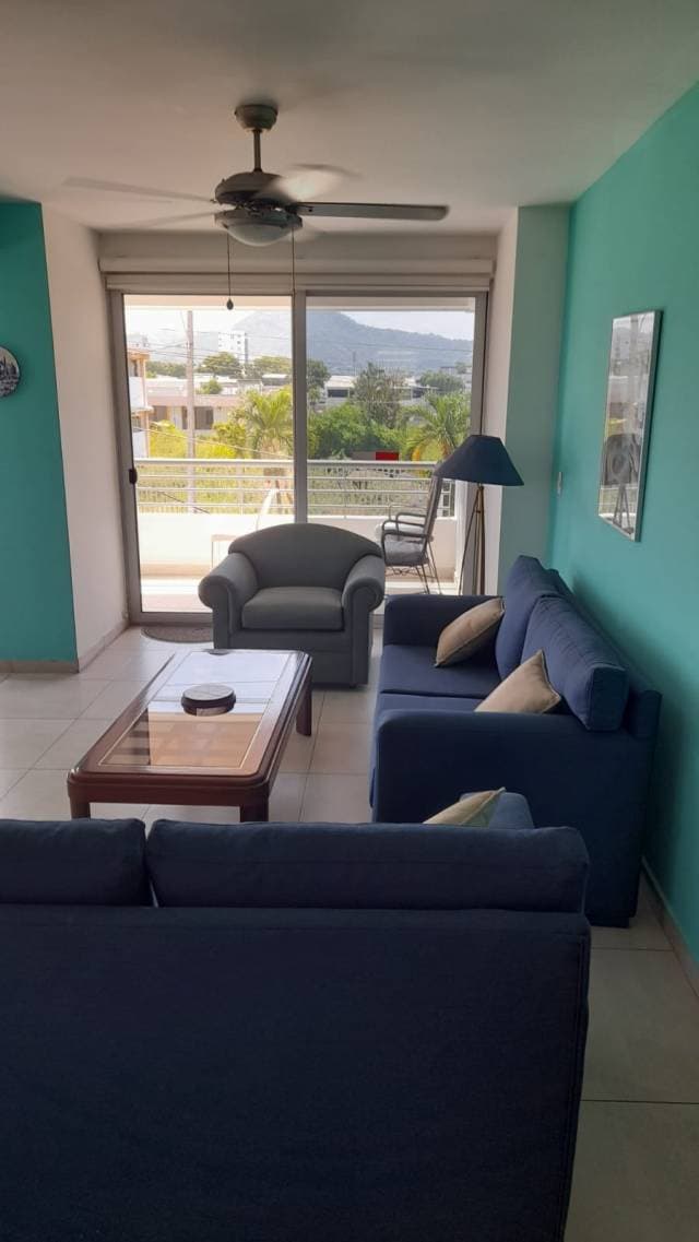 EN VENTA, HERMOSO DEPARTAMENTO AMOBLADO CON VISTA AL MAR — foto 2