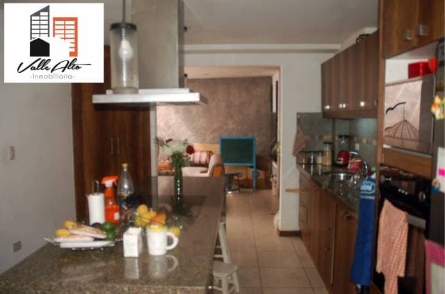 CASA AMPLIA E INDEPENDIENTE EN RICAURTE. — foto 14