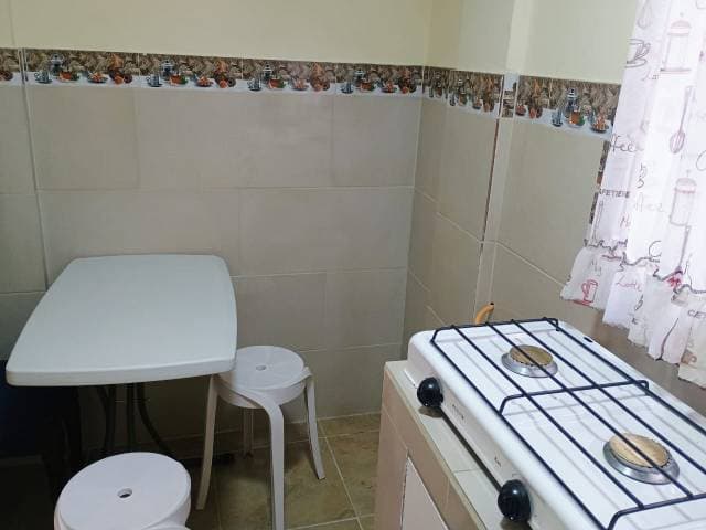 ARRIENDO HABITACIÓN SECTOR ANTIGUO AEROPUERTO — foto 3