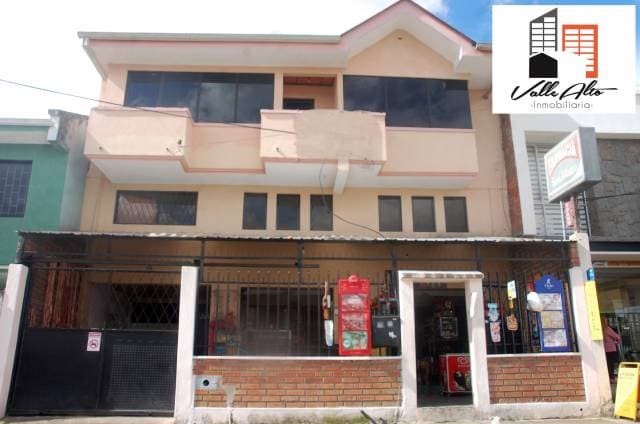 CASA AMPLIA + LOCAL COMERCIAL EN DELEG. — foto 5