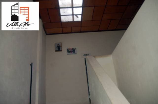 CASA AMPLIA + LOCAL COMERCIAL EN DELEG. — foto 6