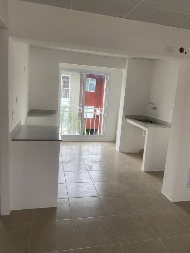 ARRIENDO DEPARTAMENTO PRINCIPE HARRY — foto 2
