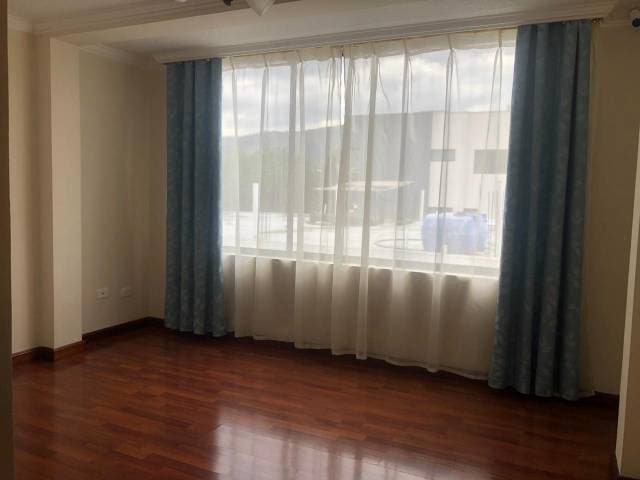 Arriendo Casa en Tumbaco / Santa Ana — foto 15