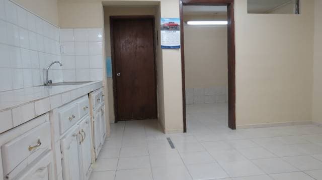 Arriendo 80m2 para Local Comercial u Oficina — foto 3