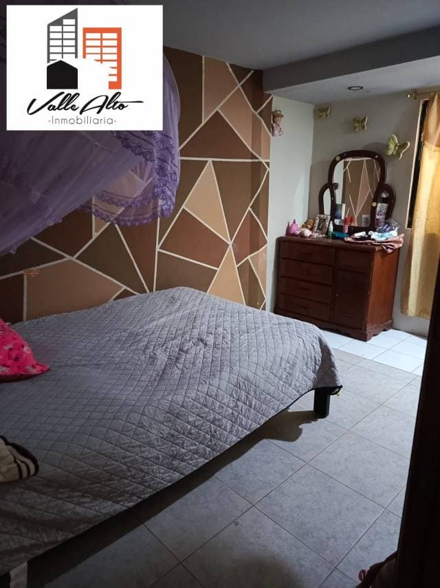 CASA AMPLIA EN LA CIUDAD DE MÉNDEZ. — foto 3