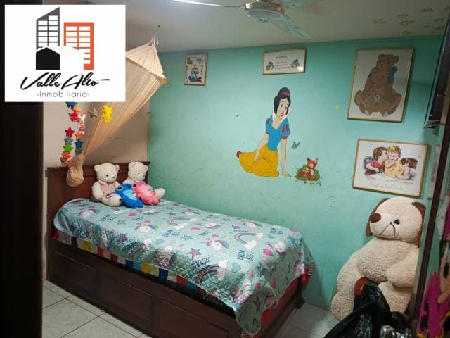 CASA AMPLIA EN LA CIUDAD DE MÉNDEZ. — foto 8