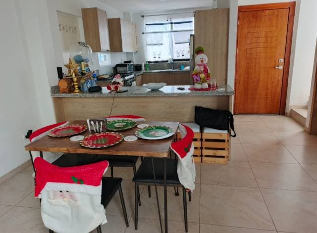 Alquilo casa con piscina Urb Vistana 1000 — foto 4