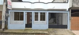 Casa en Venta en la Urbanización “Sueño de Bolívar” (vía a Quinindé km 2, margen derecho)