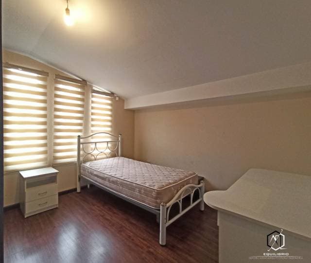 Casa Amoblada en Alquiler Ordoñez Lasso Cuenca Ecuador — foto 9