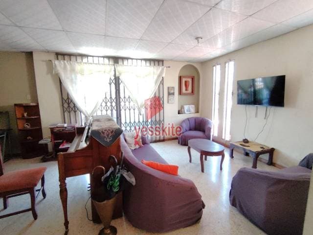 Vendo Casa 2 Pisos – Urdesa — foto 3