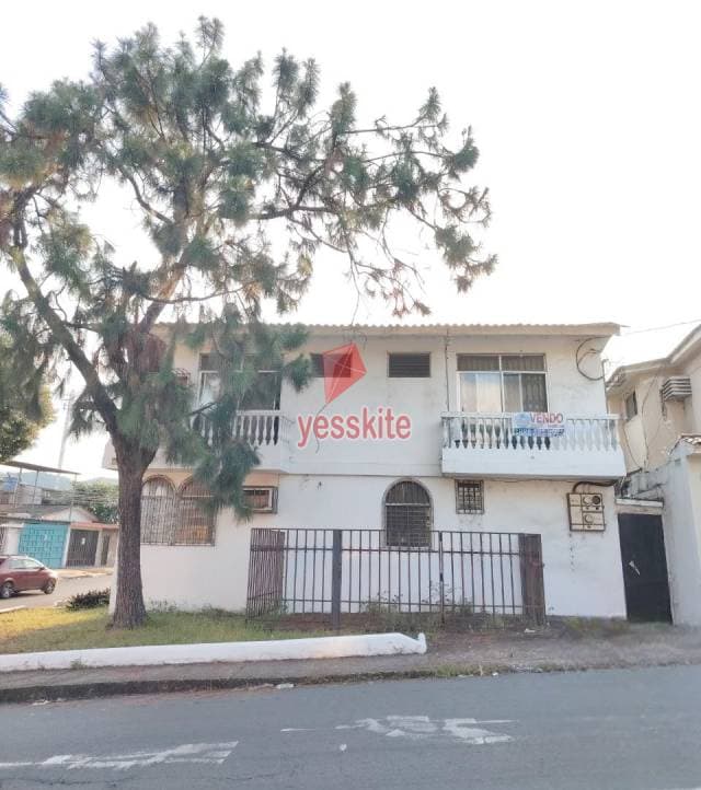 Vendo Casa 2 Pisos – Urdesa — foto 6