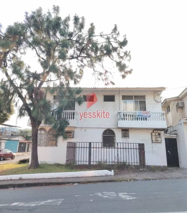 Vendo Casa 2 Pisos – Urdesa — foto 7