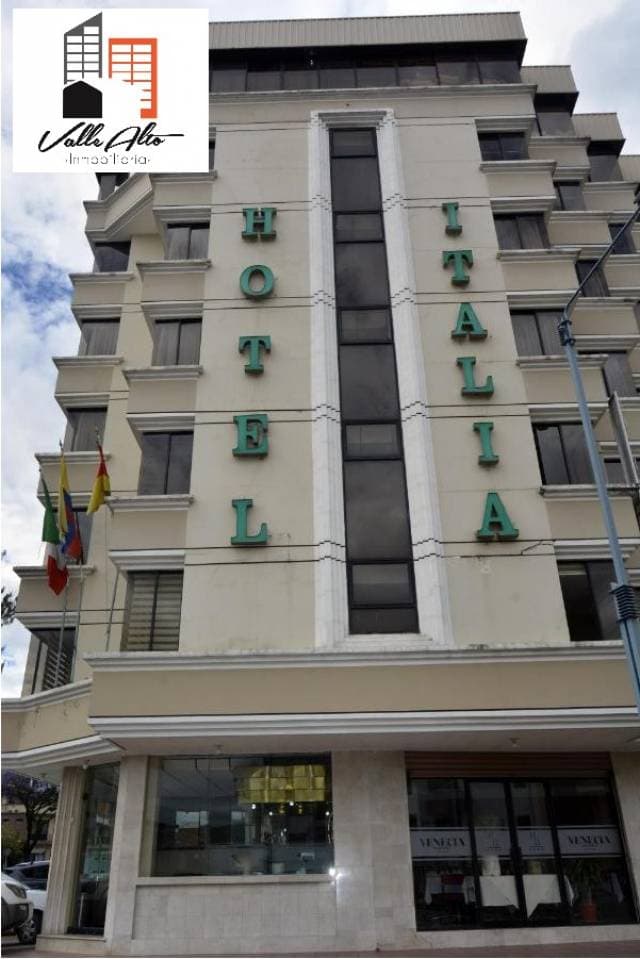 HOTEL DE OPORTUNIDAD EN CUENCA — foto 2